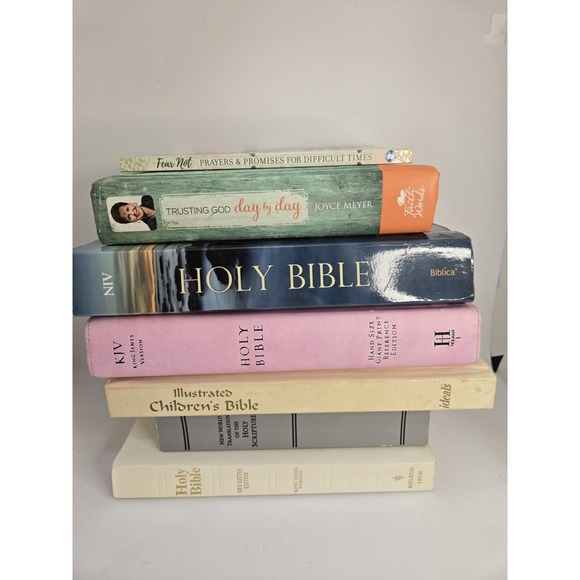 Other - Lot Of 5 Holy Bible Vintage bibles and two study guides good condition Childrens